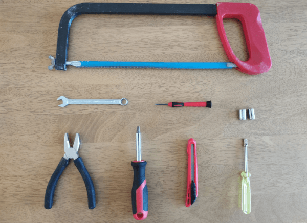 outils pour installer panneau solaire soi même